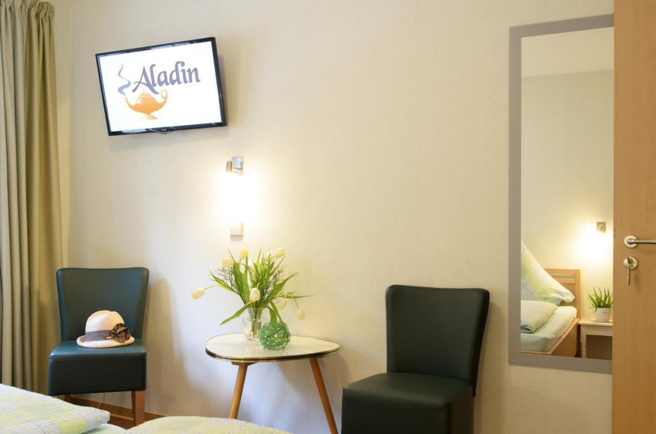 Gaestehaus Aladin โคเคห์ม ภายนอก รูปภาพ