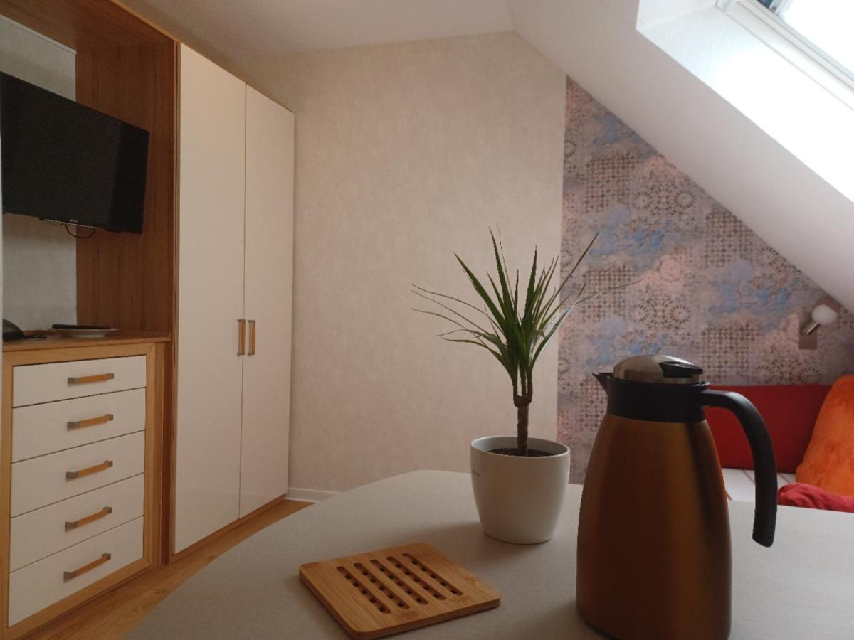 Gaestehaus Aladin โคเคห์ม ภายนอก รูปภาพ